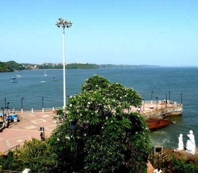 Explore Dona Paula with our Goa sightseeing taxi for stunning sea views and romantic vibes